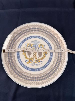 Royal Memorabilia Royal Wedding 1981 Fine Bone China Royal Tuscan Plate, 10 1/2"