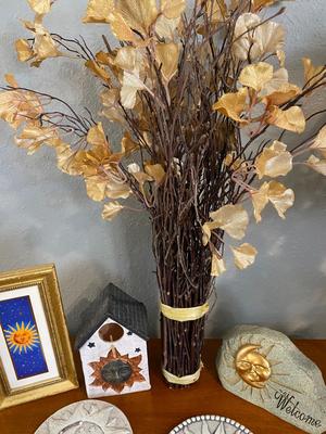 BRING A LITTLE SUNSHINE IN WITH THESE MATCHING HOME ACCENTS