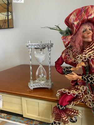 HOUR GLASS AND UNIQUE JESTER