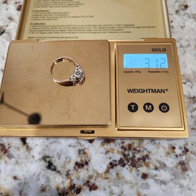 14k Gold Diamond Estate Ring 3.12 grams