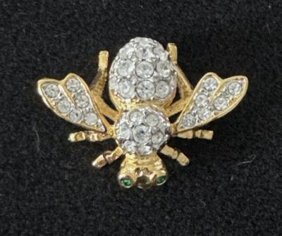 Signed Joan Rivers Vintage Clear & Green Rhinestone Gold Tone Bee Pin Brooch