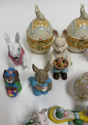 Easter Bunny Rabbit Egg Trinket Box Decor Lot