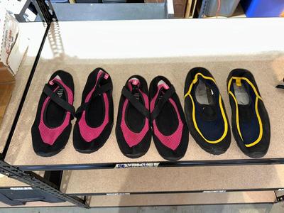 WATER SHOES