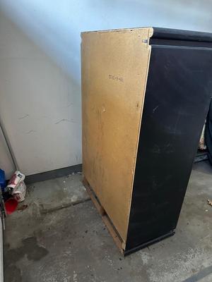 6 DRAWER CHEST OF DRAWERS AND BOOK SHELF