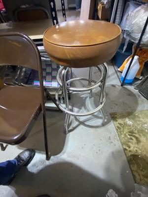 4 LIKE NEW VIRTUE, ALL STEEL FOLDING CHAIRS AND BAR STOOL