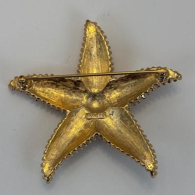 Lot 331: Johnathan Livingston Seagull Pendant Necklace, H. Barlett 1973 Bronze, Wade Pottery Starfish Dish, Monet Starfish Brooch,...