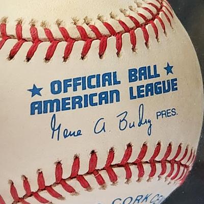 George Brett Signed Baseball In Collectors Case