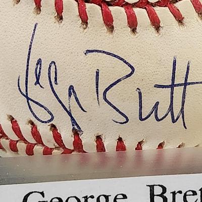 George Brett Signed Baseball In Collectors Case