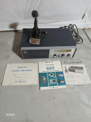 Mobile radio Mastr Progress line two-way FM Stations with magnetic microphone Tested and has volume.
