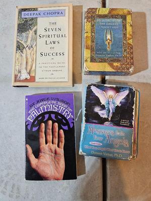 Palmistry book - Healing with Angels Oracle cards and Messages from your angels Oracle cards