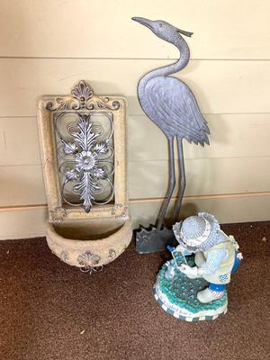 LOT 601225: Garden Decor - Metal Heron, Resin Hanging Planter and Statue "so you think this is a salad bar?"
