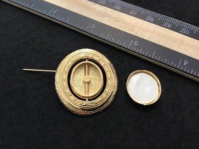 1984 Avon Reversible Locket Brooch