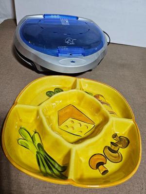 George Foreman Lean Green grilling machine with 1970 Las Angeles Potteries divided serving dish 4/5