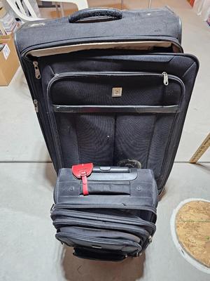 Two suitcases - Luggage for your next vacation!