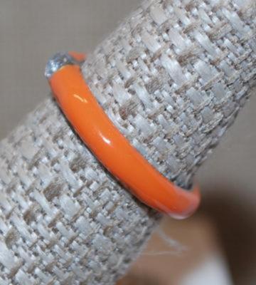 Size 9 Delicate Bright ORANGE Enamel Style Ring with Single Round Stone (2.5g)