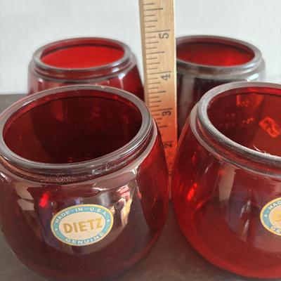 LOT 82: Vintage Oil Lanterns Globes: Unmarked Railroad, Clear & Red Dietz