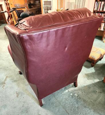 Lot #228 Hurwitz Mintz Leather Motion-Craft by Sherrill Recliner