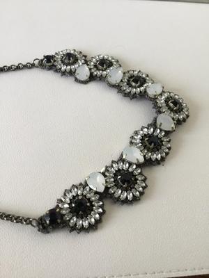 Fashion rhinestone statement necklace