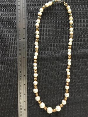 Rustic faux beaded fashion necklace