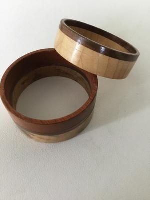 Set of wooden type fashion bangles