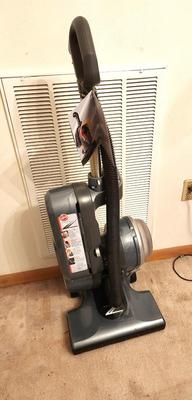 Lot #239 Hoover Z Vacuum - NEW - Performance in Motion with attachments