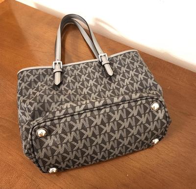 Lot #252 Michael Kors Handbag - classic style