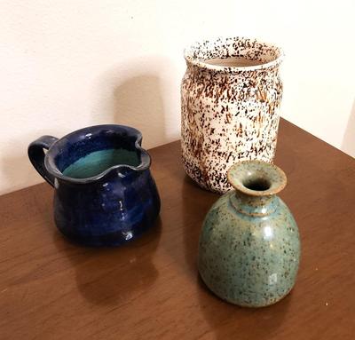 Lot #253 Lot of 3 pieces of Casey Willems Williams Studio Pottery - Louisiana Art pottery