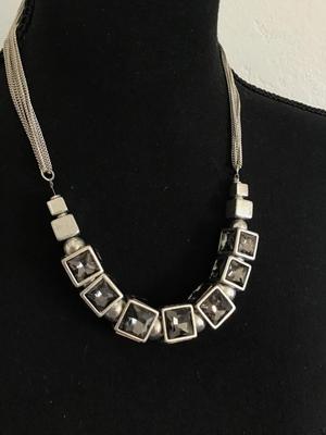 Kenneth Cole. N. Y Statement Necklace