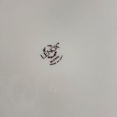 LOT 3D: Lenox Serving Ware Collection: Bowl, Plates & Platter