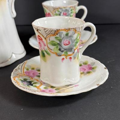 LOT 5D: Vintage Hand Painted Japanese Floral Tea Set