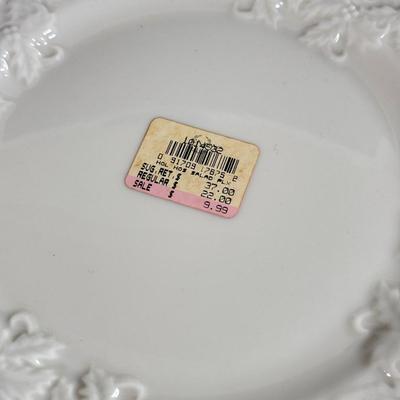 LOT 7D: Lenox Plates: Colonial Christmas Wreath, Holiday Platter & Holiday Hostess Collection