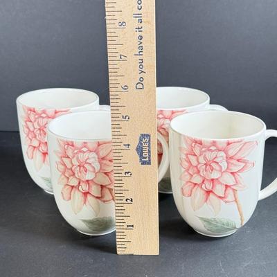 LOT 8D: Lenox Collection: 1997 Mother's Day Plate, Limited Edition 5000 "Victorian Beauty" Pierced Plate w/ Matching Bowl,...