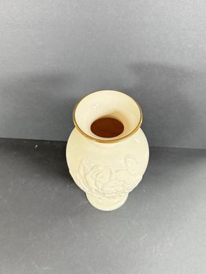 LOT 8D: Lenox Collection: 1997 Mother's Day Plate, Limited Edition 5000 "Victorian Beauty" Pierced Plate w/ Matching Bowl,...