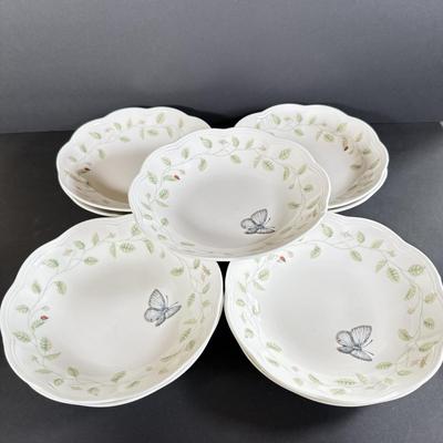 LOT 10D: Lenox Butterfly Meadow by Laurie Le Lwyer Swallowtail Plates, Eastern Tailed Blue Plates & Bowls