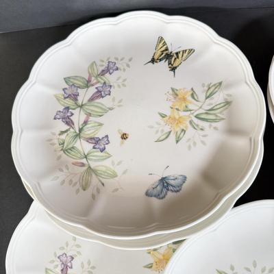 LOT 10D: Lenox Butterfly Meadow by Laurie Le Lwyer Swallowtail Plates, Eastern Tailed Blue Plates & Bowls