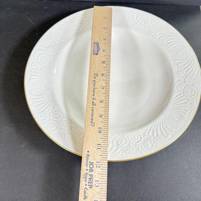 LOT 11D: Lenox Large Plates & Oblong Dishes