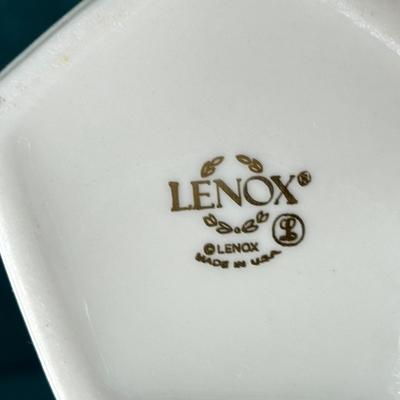 LOT 12D: Lenox Collection: Woodland Vase, Trinket Tray, Small Bowl & Long Platter