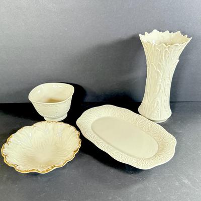 LOT 12D: Lenox Collection: Woodland Vase, Trinket Tray, Small Bowl & Long Platter
