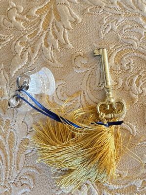 LOT 38L: Vintage Ridgeway Grandfather Clock