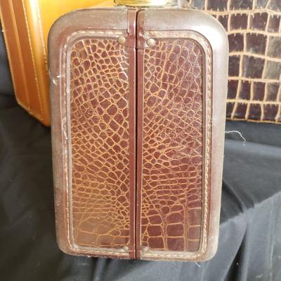 Three Vintage Samsonite and Hanco Suitcases (PB-KD)