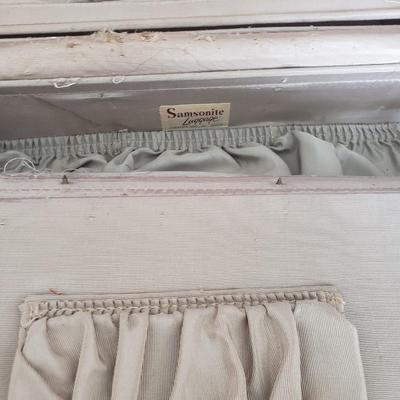 Three Vintage Samsonite and Hanco Suitcases (PB-KD)