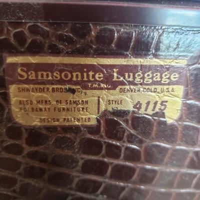 Three Vintage Samsonite and Hanco Suitcases (PB-KD)