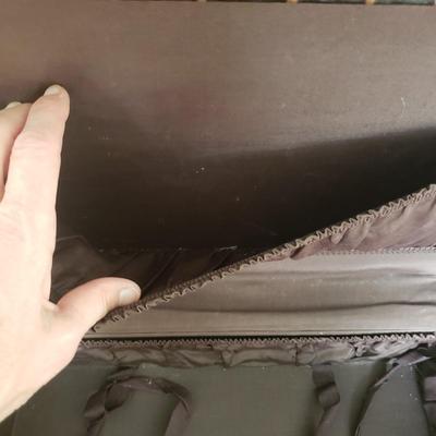 Three Vintage Samsonite and Hanco Suitcases (PB-KD)
