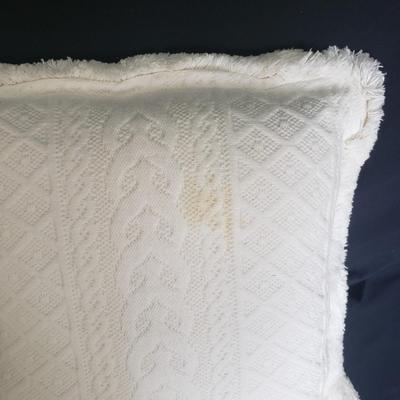 Four White Pillows (PB-KD)
