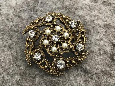 Fashion Brooch