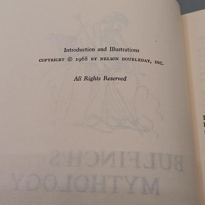 LOT 10L: Set of (6) International Collectors Library Collector's Books