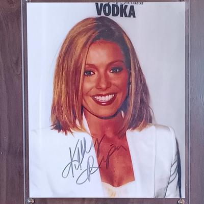 LOT 105B: Signed Photos of Eva Longoria and Kelly Ripa w/ COAs