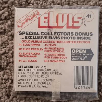 LOT 111B: Elvis Presley Sealed Chu-Bops Mini Bubblegum Albums w/ 'All Shook Up' Photo and Envelope in Frame