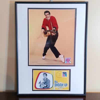 LOT 111B: Elvis Presley Sealed Chu-Bops Mini Bubblegum Albums w/ 'All Shook Up' Photo and Envelope in Frame