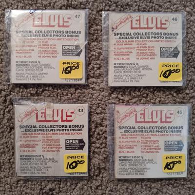LOT 111B: Elvis Presley Sealed Chu-Bops Mini Bubblegum Albums w/ 'All Shook Up' Photo and Envelope in Frame